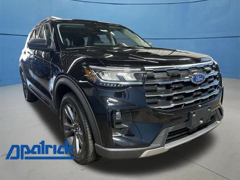 New 2026 Ford Explorer Active w/ Active Comfort Package AWD/4WD image 1