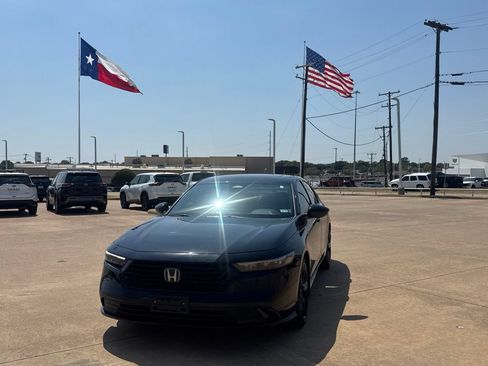 Used 2024 Honda Accord Sport image 6