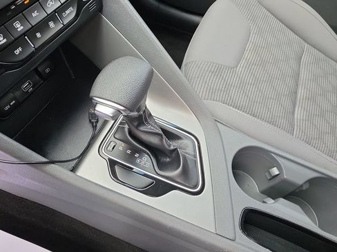 Used 2020 Kia Niro LX FWD image 21