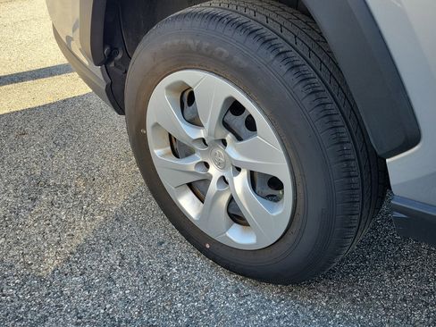 Used 2023 Toyota RAV4 LE image 11