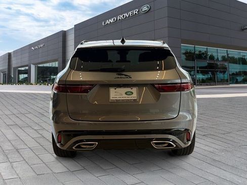 New 2025 Jaguar F-PACE R-Dynamic S AWD/4WD image 4