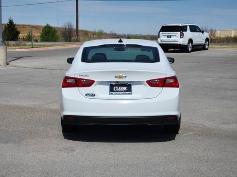 Used 2022 Chevrolet Malibu LS image 6