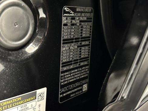 Used 2024 Jaguar F-PACE R-Dynamic S image 22