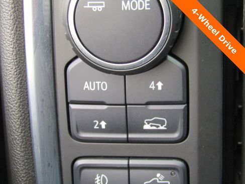 Used 2022 Chevrolet Silverado 1500 LTZ w/ LTZ Premium Package image 15