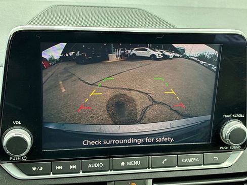 Used 2023 Nissan Altima 2.5 SV FWD image 32