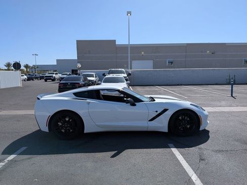 Used 2016 Chevrolet Corvette Stingray Coupe w/ 3LT Preferred Equipment Group image 4