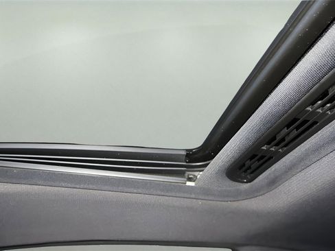 Used 2018 BMW 230i Coupe image 27