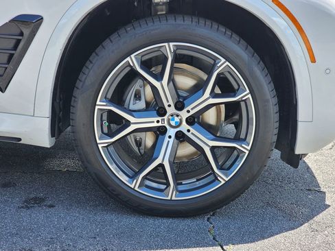 New 2026 BMW X5 sDrive40i w/ M Sport Package RWD image 13