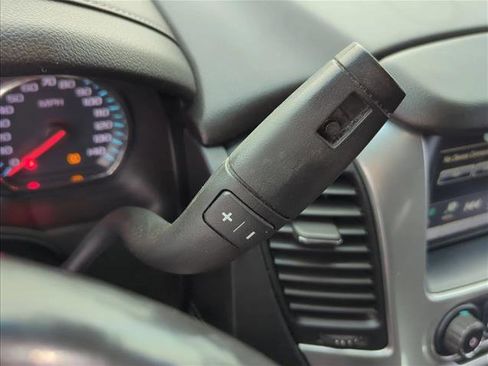 Used 2019 Chevrolet Suburban LT image 20