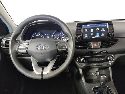 Used 2020 Hyundai Elantra GT FWD image 22