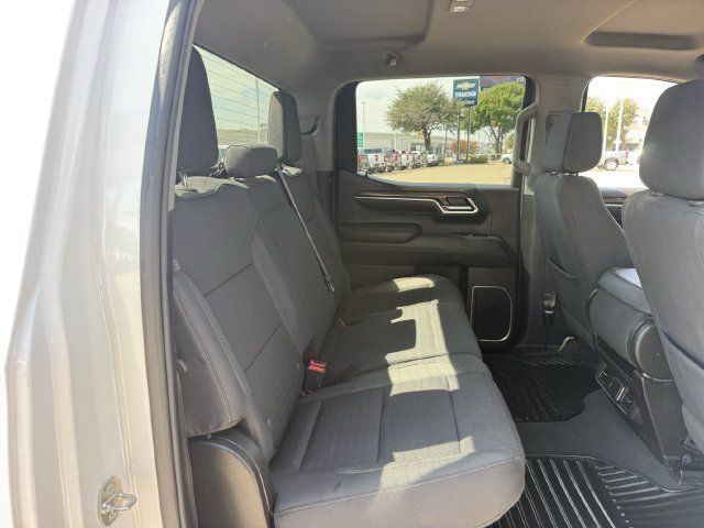 Certified 2022 Chevrolet Silverado 1500 LT w/ Z71 Off-Road Package AWD/4WD image 32