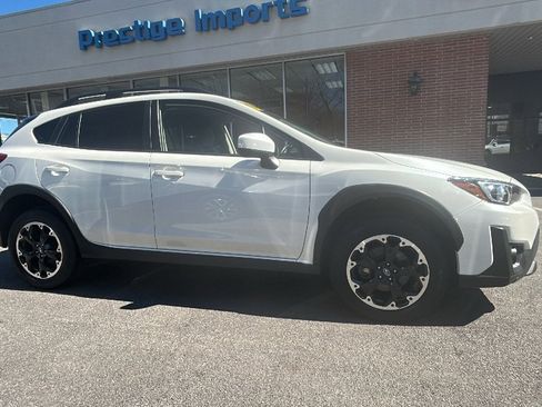 Used 2023 Subaru Crosstrek 2.0i Premium AWD/4WD image 12