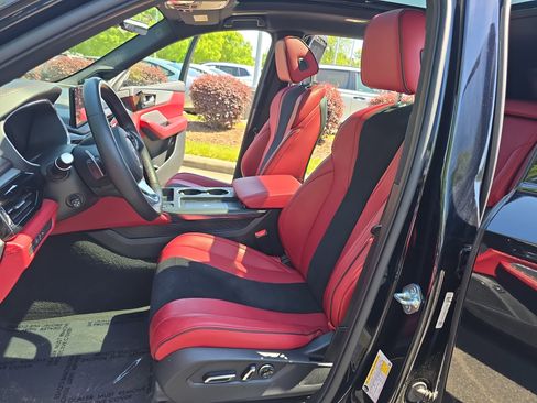 Used 2025 Acura MDX A-Spec image 17