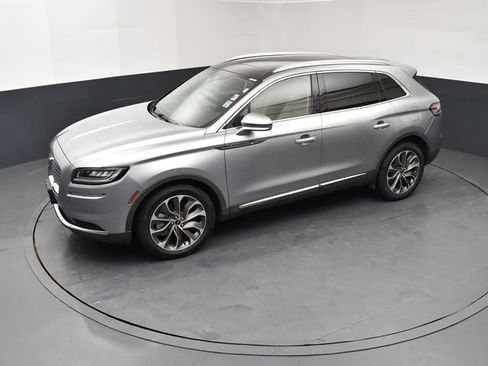 Used 2022 Lincoln Nautilus Reserve w/ Cargo Utility Package AWD/4WD image 15