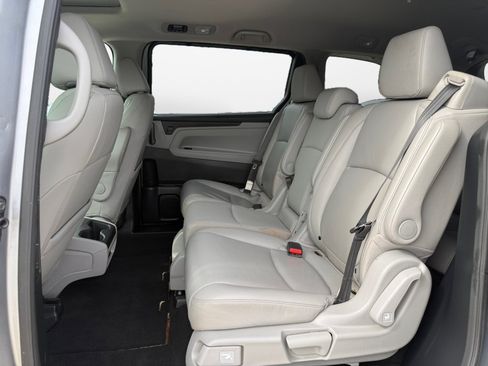 Used 2021 Honda Odyssey EX-L image 13