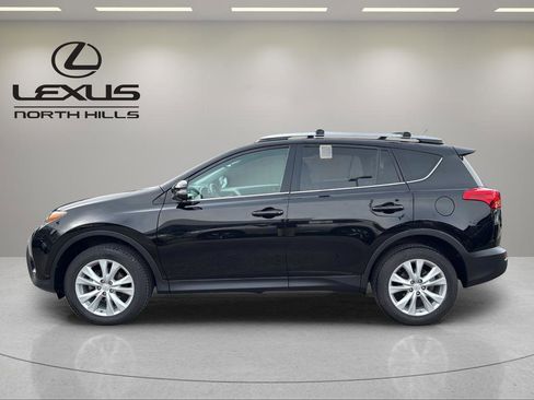 Used 2015 Toyota RAV4 Limited image 8