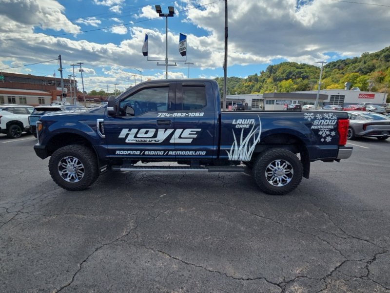 Used 2018 Ford F250 XLT w/ XLT Value Package AWD/4WD image 4