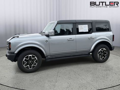 Certified 2024 Ford Bronco Outer Banks AWD/4WD image 3