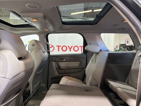 Used 2014 GMC Acadia SLT image 21