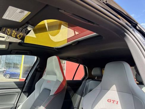 New 2025 Volkswagen GTI SE image 16