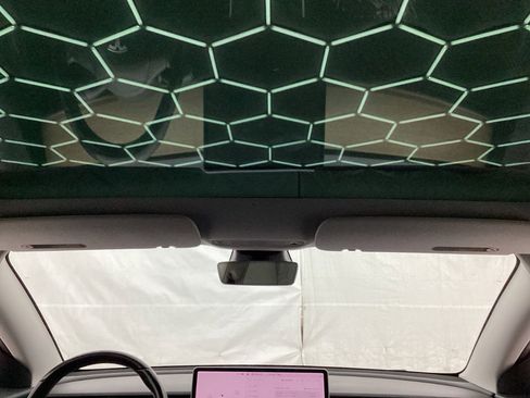 Used 2018 Tesla Model 3 Mid Range RWD image 26