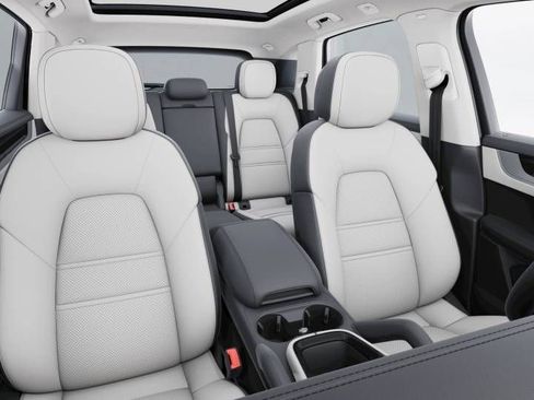 New 2026 Porsche Cayenne image 10