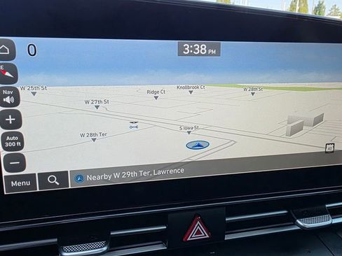 Used 2023 Hyundai Elantra Limited image 35