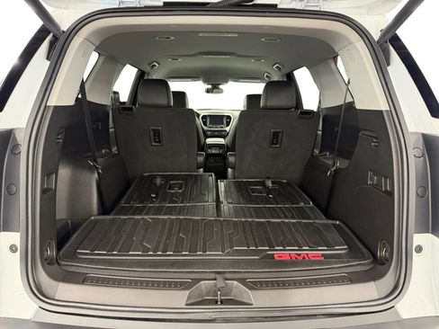 Used 2023 GMC Acadia SLT w/ Preferred Package AWD/4WD image 29