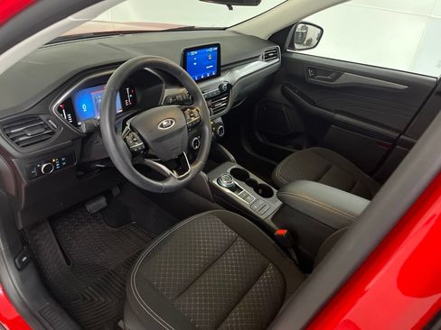 Used 2024 Ford Escape Active AWD/4WD image 25