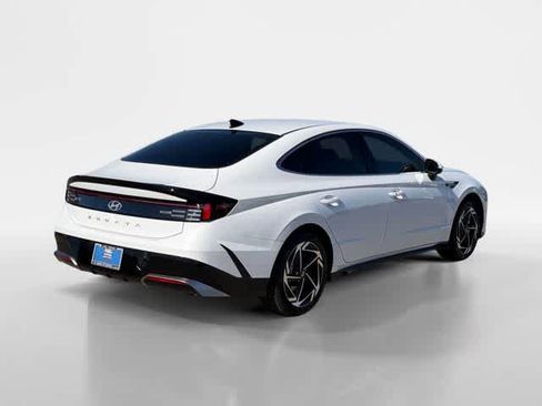 New 2026 Hyundai Sonata SEL FWD image 5
