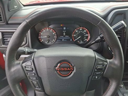 Used 2023 Nissan Titan PRO-4X w/ Pro-4x Convenience Package image 22