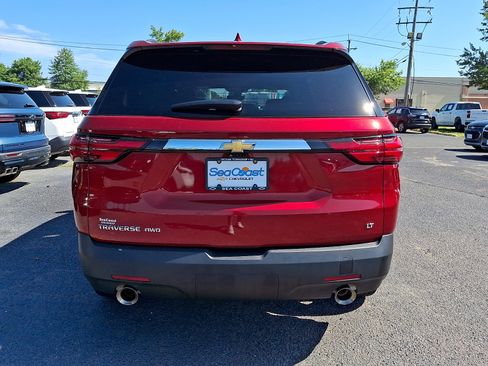 Certified 2023 Chevrolet Traverse LT w/ LT Premium Package AWD/4WD image 5