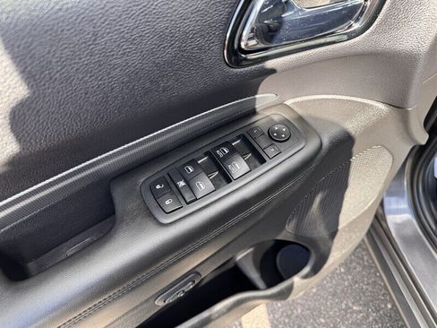 Used 2018 Dodge Durango GT AWD/4WD image 11