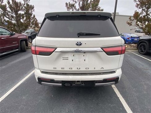 Used 2023 Toyota Sequoia Limited image 3