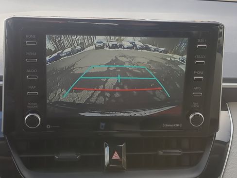 Certified 2021 Toyota Corolla LE image 25