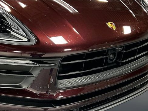 Used 2023 Porsche Macan Turbo AWD/4WD image 29