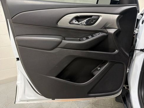 Used 2018 Chevrolet Traverse LT AWD/4WD image 18