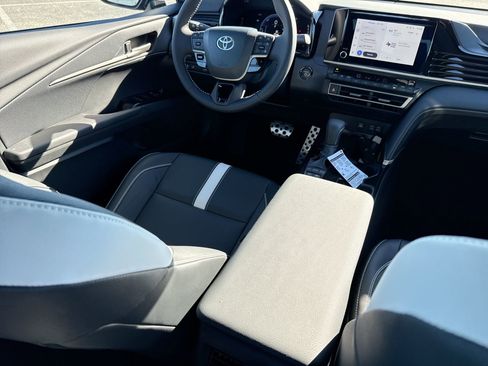 Certified 2026 Toyota Camry SE image 23