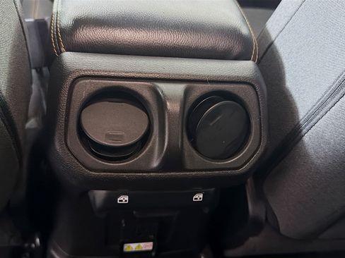 Used 2024 Jeep Wrangler Unlimited Sahara AWD/4WD image 25