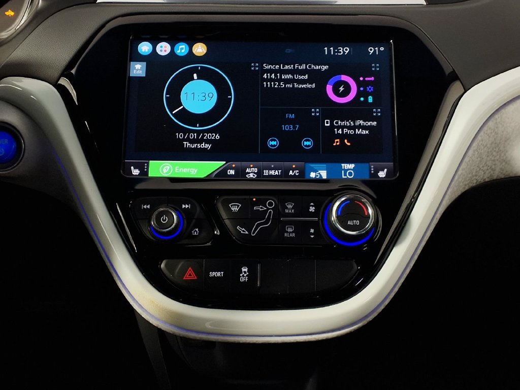 Used 2021 Chevrolet Bolt Premier w/ Infotainment Package FWD image 22
