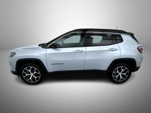 Certified 2024 Jeep Compass Limited image 8