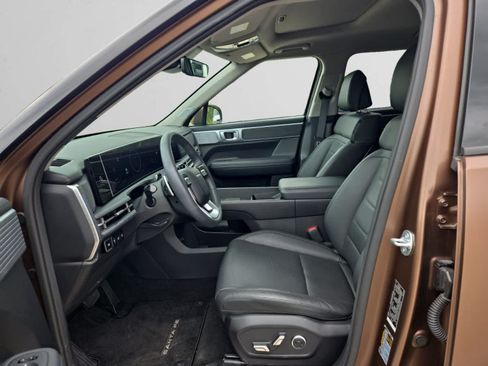 Used 2025 Hyundai Santa Fe Limited FWD image 9