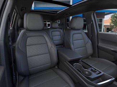 New 2026 Chevrolet Equinox LT w/ Convenience Package II image 40