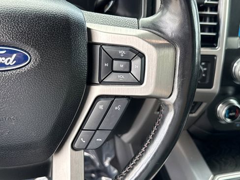 Used 2019 Ford F250 Platinum w/ Platinum Ultimate Package image 17