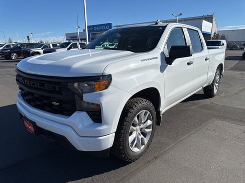 Certified 2022 Chevrolet Silverado 1500 Custom AWD/4WD image 3