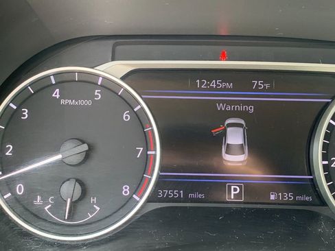 Used 2022 Nissan Sentra SV w/ Electronics Package FWD image 31