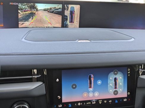 New 2025 Lincoln Navigator L Reserve w/ Jet Appearance Package image 26