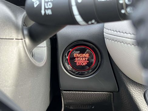 New 2026 Honda HR-V EX-L image 15