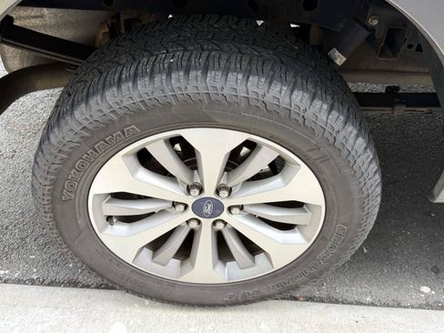 Used 2018 Ford F150 XL w/ Equipment Group 101A Mid AWD/4WD image 7