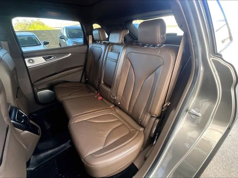 Used 2016 Lincoln MKX Reserve w/ Luxury Package image 20